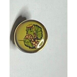 Small Vintage Parrot In A Hawaiian Shirt Lapel Pin